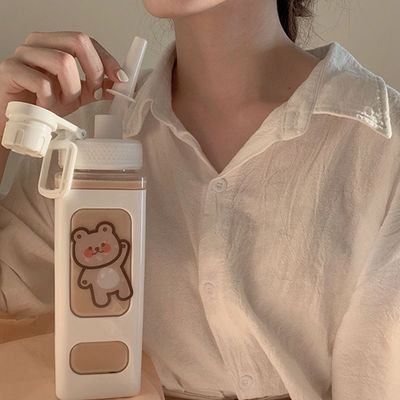 ジム用 立体ステッカー付きのカワイイ水瓶 700ml/900ml プラスチック旅行用ミルク ポータブル
