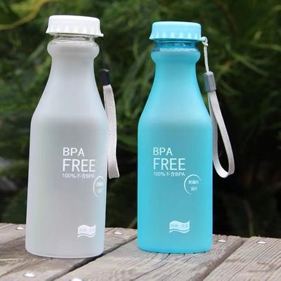 壊れない 550ml BPAフリー水瓶 スクール子供のためのキャンディー色 6.8x20cm