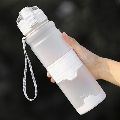 運動用水瓶 BPA 無料で耐久性のあるデザイン