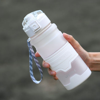 運動用水瓶 BPA 無料で耐久性のあるデザイン