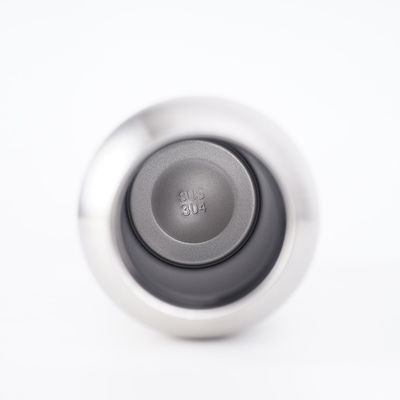 熱隔熱性能 304 ステンレス スチール 屋外活動用水瓶